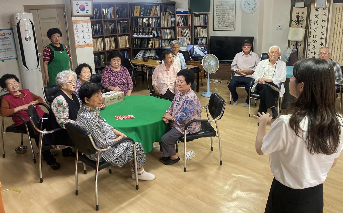 0618 서구동 새마을부녀회, 쑥떡 나눔으로 여름철 취약계층 돌봄 강화 (2).jpg